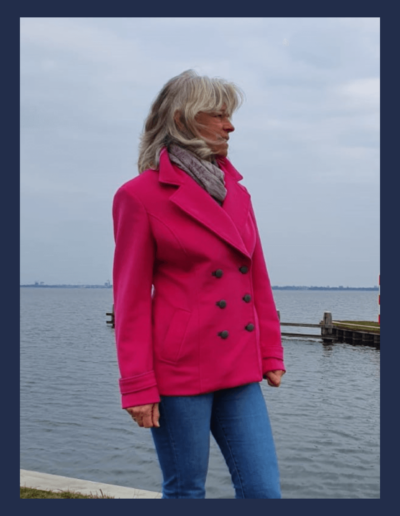 Modeatelier Inge|Lean | Roze wollen jas | roze winterjas | winterjas met leerafwerking